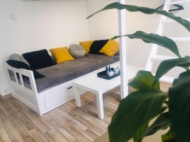 Studio Cosy Μπουρζ Εξωτερικό φωτογραφία